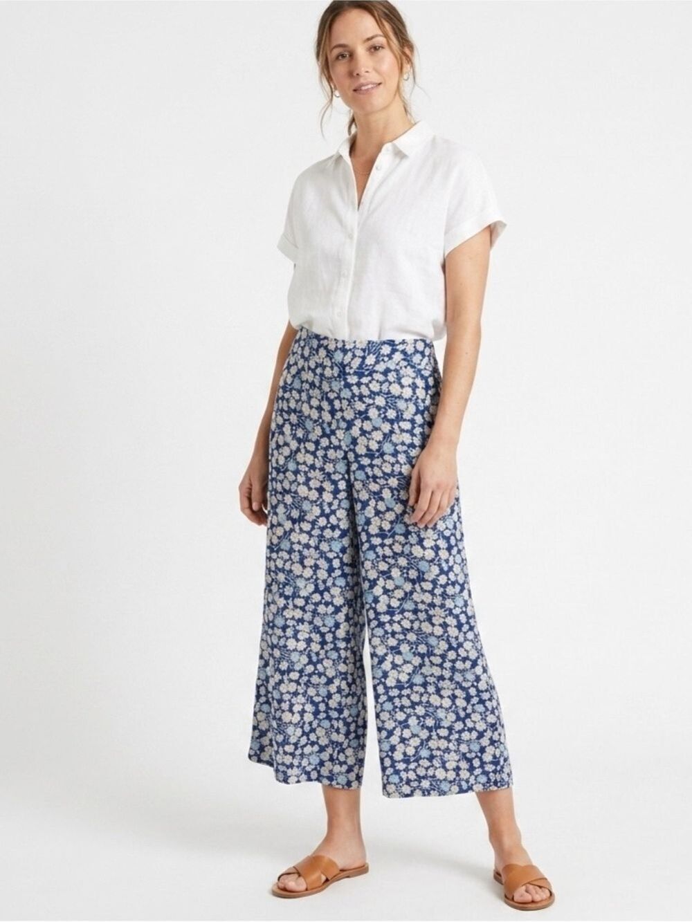 Madewell Navy cropped wide leg pants with Ivory Floral Print Medium
